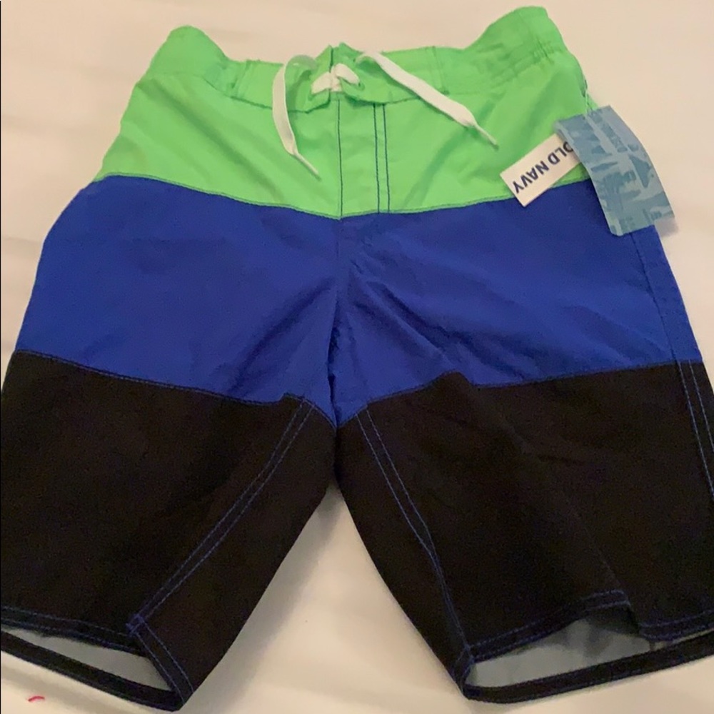 👀👀NWT old navy swim shorts size 8